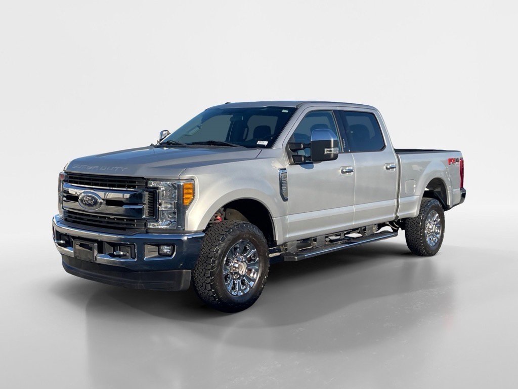2017 Ford F-250 Super Duty XLT's photo