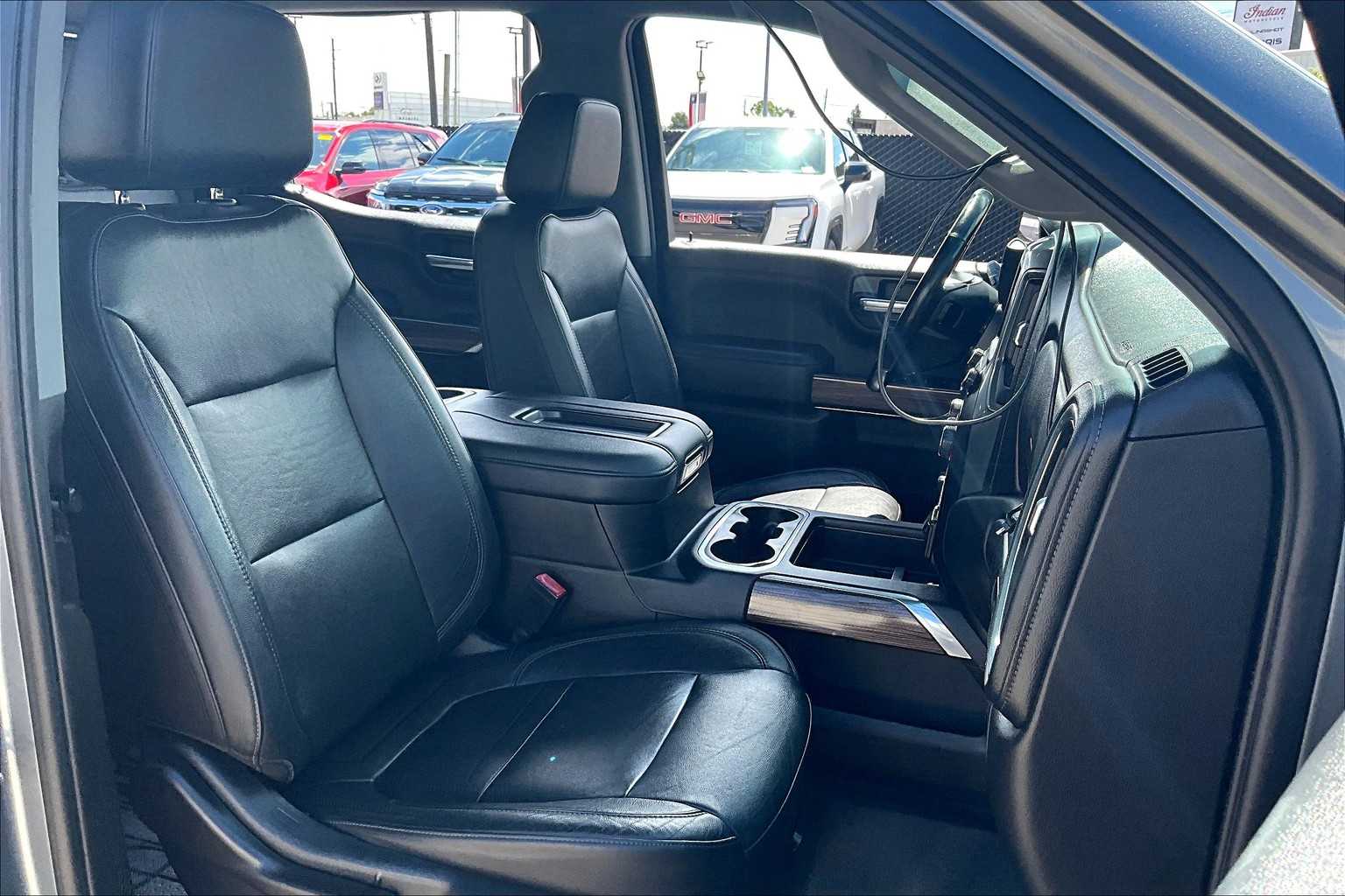 2020 Chevrolet Silverado 1500 RST photo 8