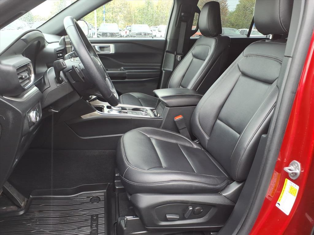 2020 Ford Explorer XLT photo 7