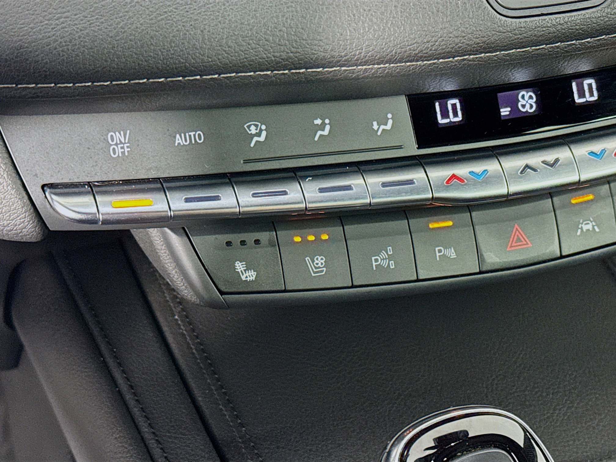 2022 Cadillac XT4 Premium Luxury photo 21