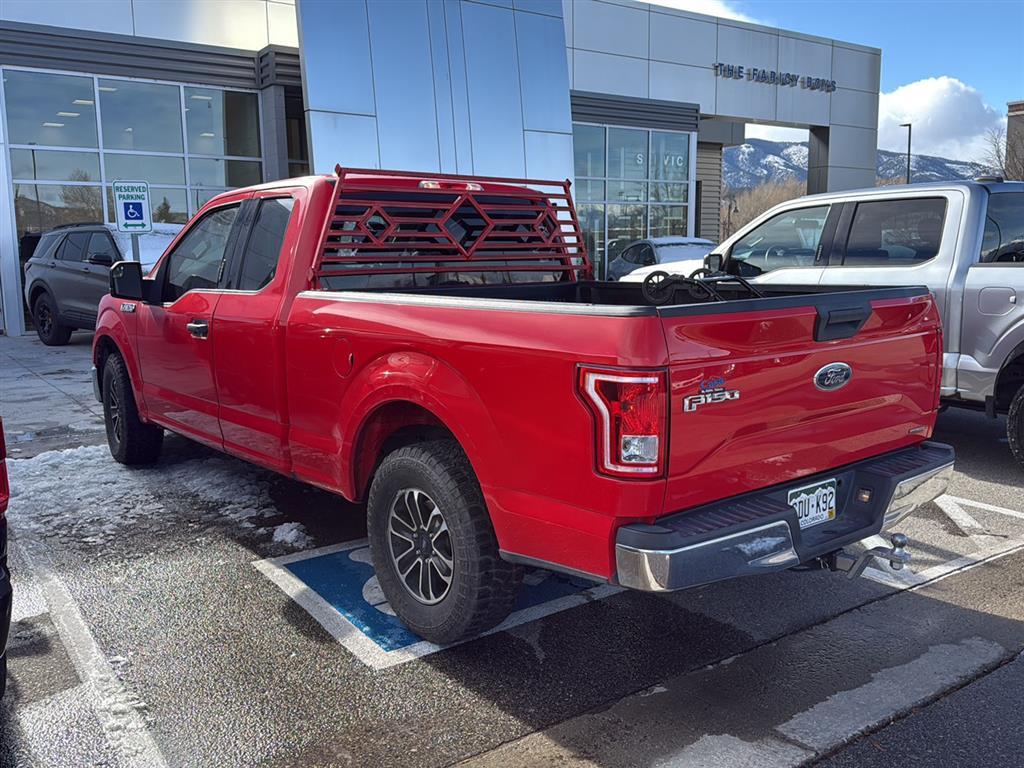 2015 Ford F-150 XLT photo 4