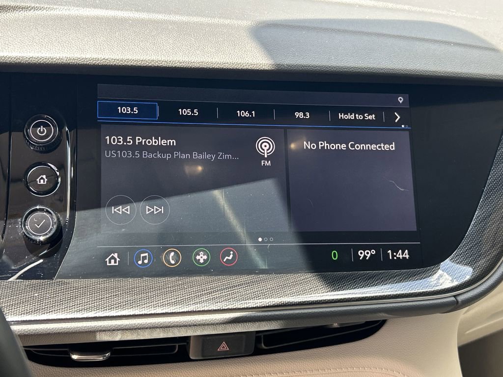 2022 Buick Envision Essence photo 22