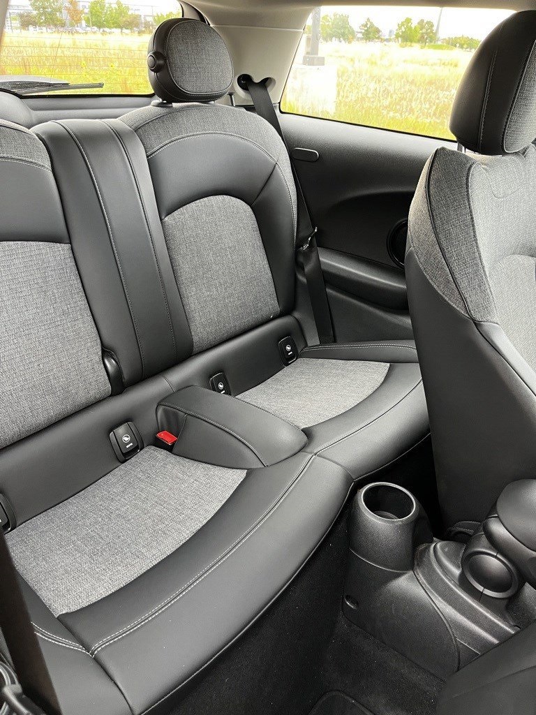 2022 Mini Cooper 2 Door Hardtop SE photo 9