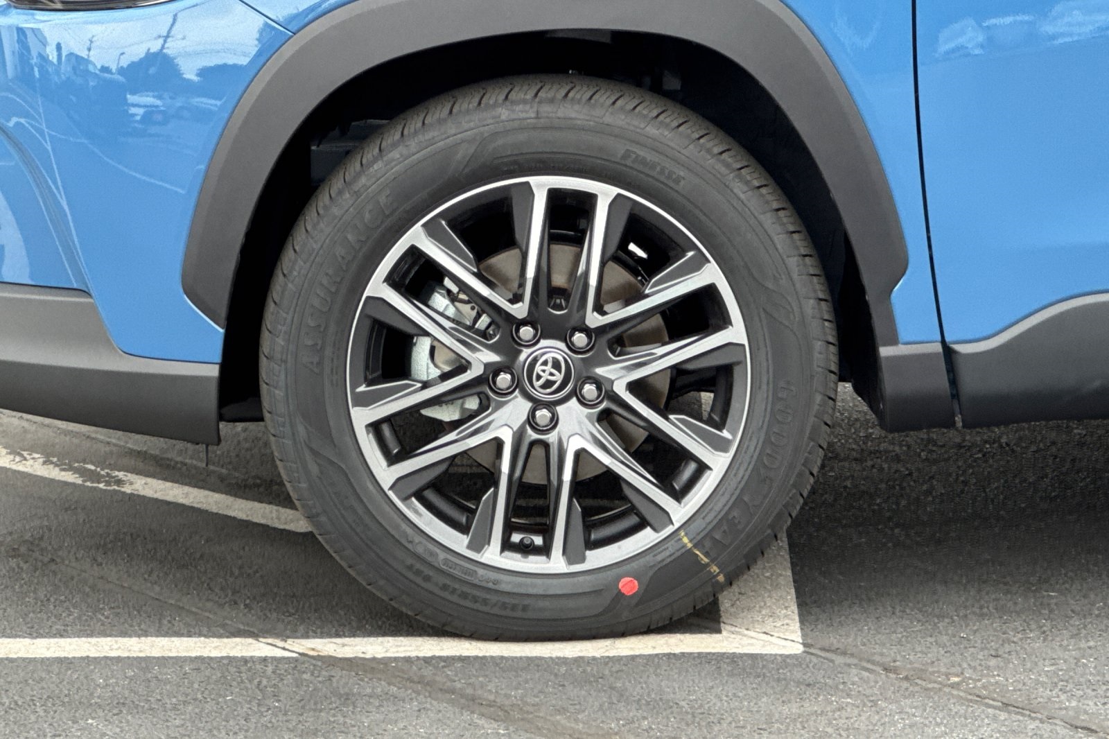 2026 Toyota Corolla Cross XLE photo 31