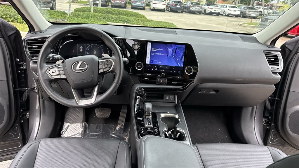 2022 Lexus NX 350 photo 36