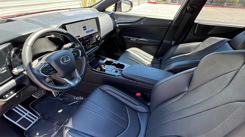 2025 Lexus NX F SPORT Handling photo 16