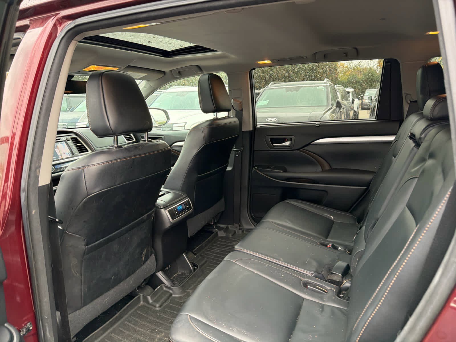 2017 Toyota Highlander XLE photo 3