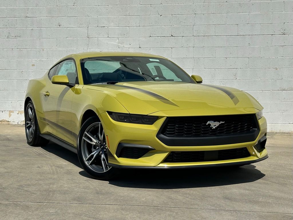 2025 Ford Mustang EcoBoost photo 2