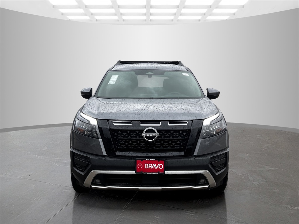 2025 Nissan Pathfinder Rock Creek photo 2