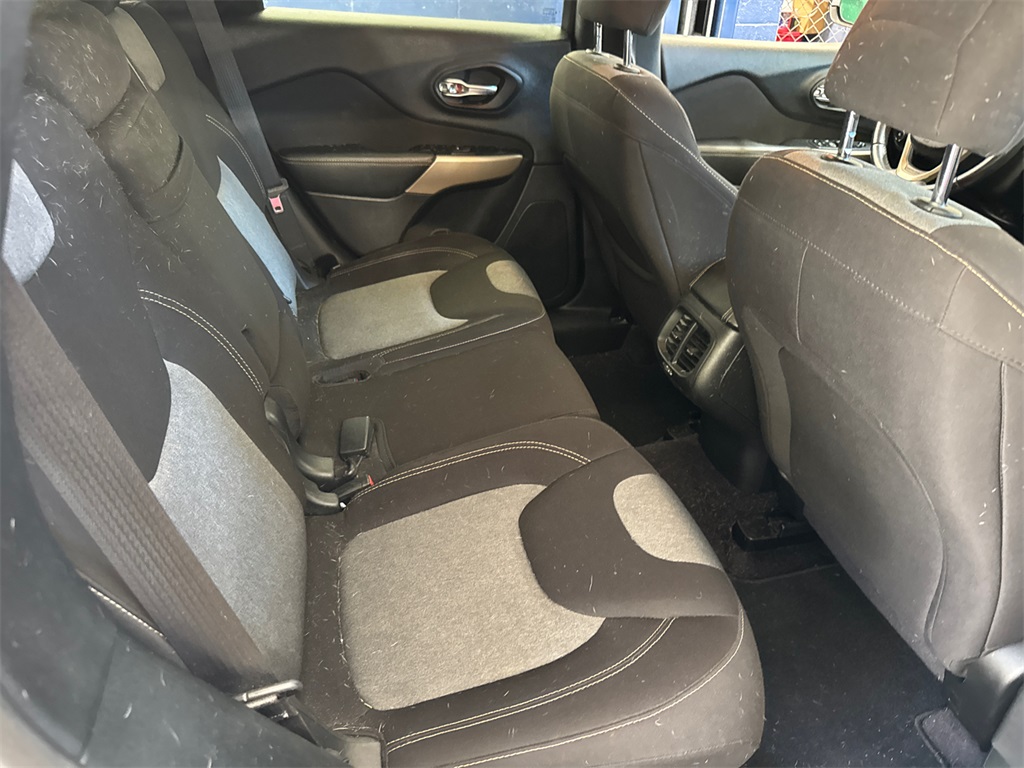 2018 Jeep Cherokee Latitude Altitude photo 4