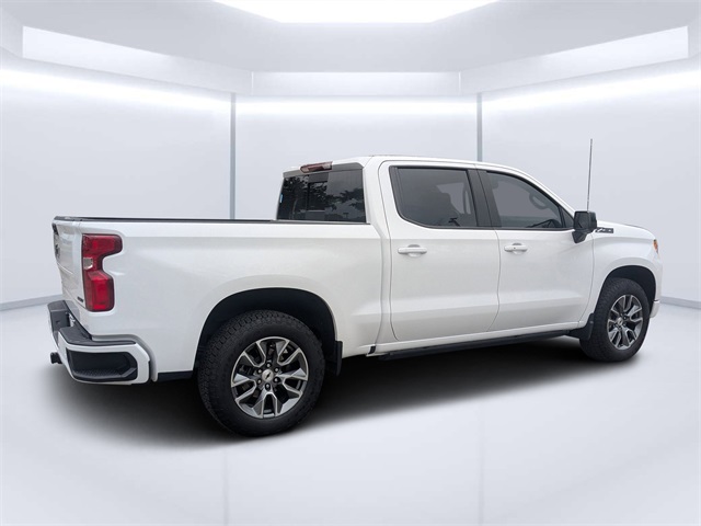 2024 Chevrolet Silverado 1500 RST photo 2