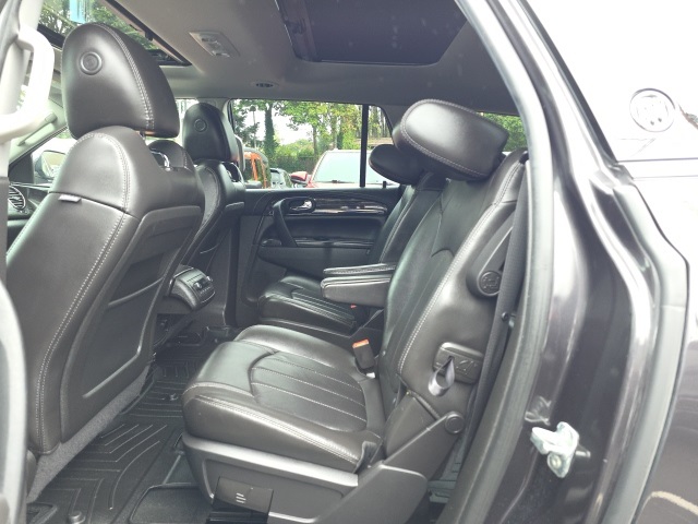 2016 Buick Enclave Premium photo 25