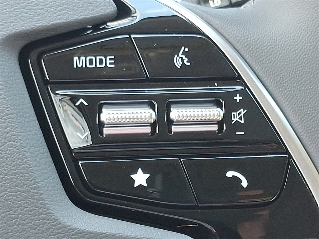 2025 Kia Niro EX photo 15