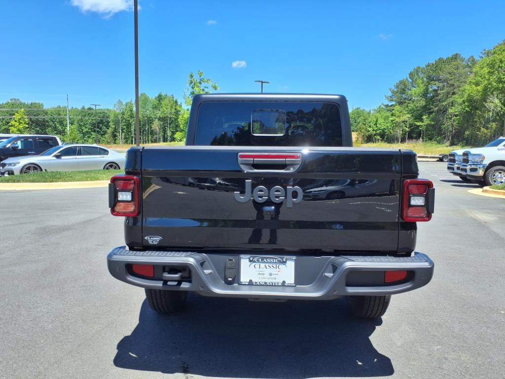 2025 Jeep Gladiator Sport S photo 16