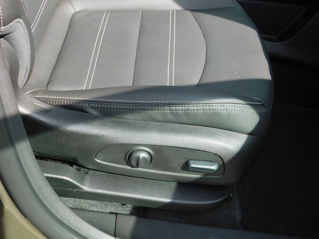 2024 Gmc Terrain Denali photo 10