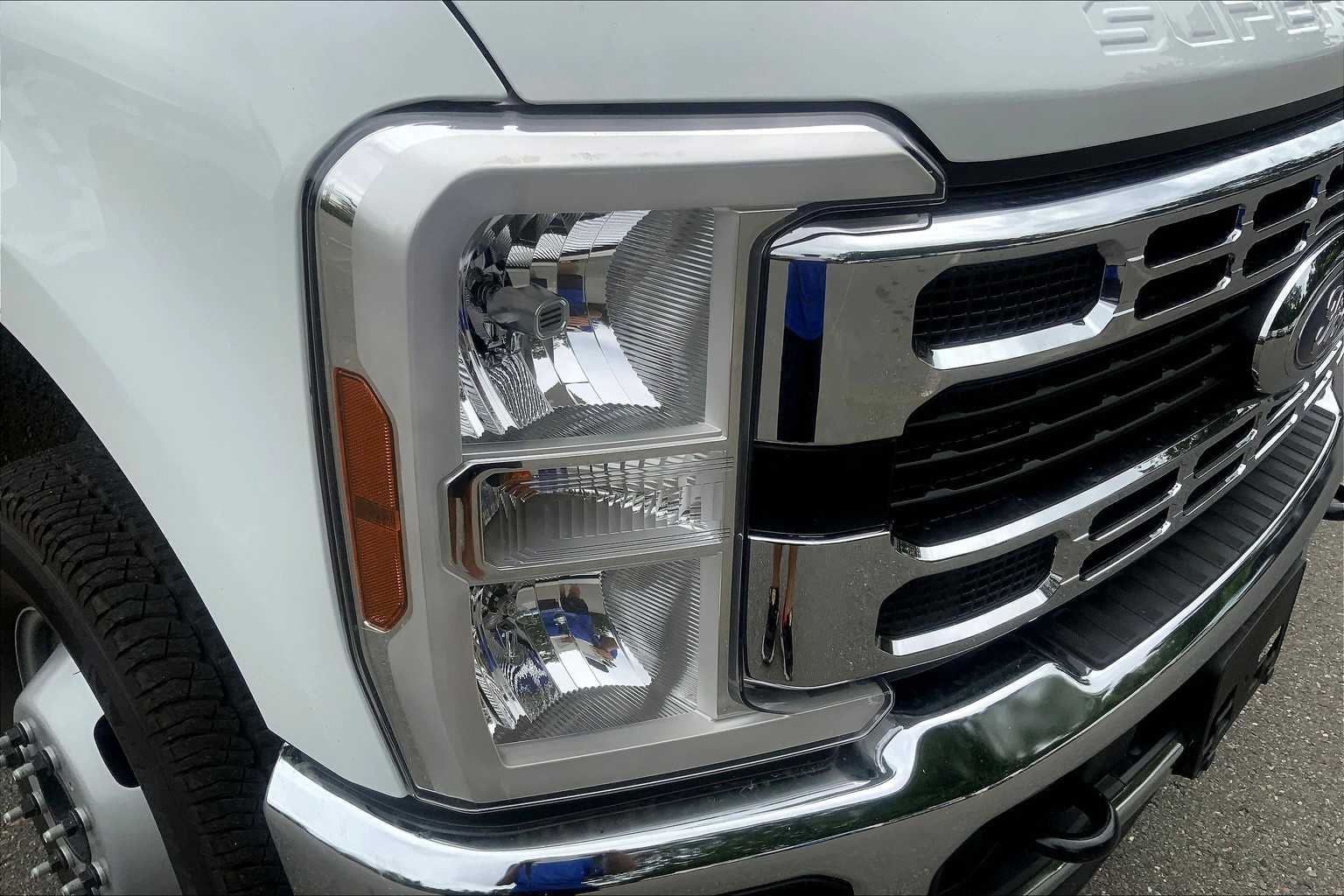 2025 Ford F-350 XL photo 16