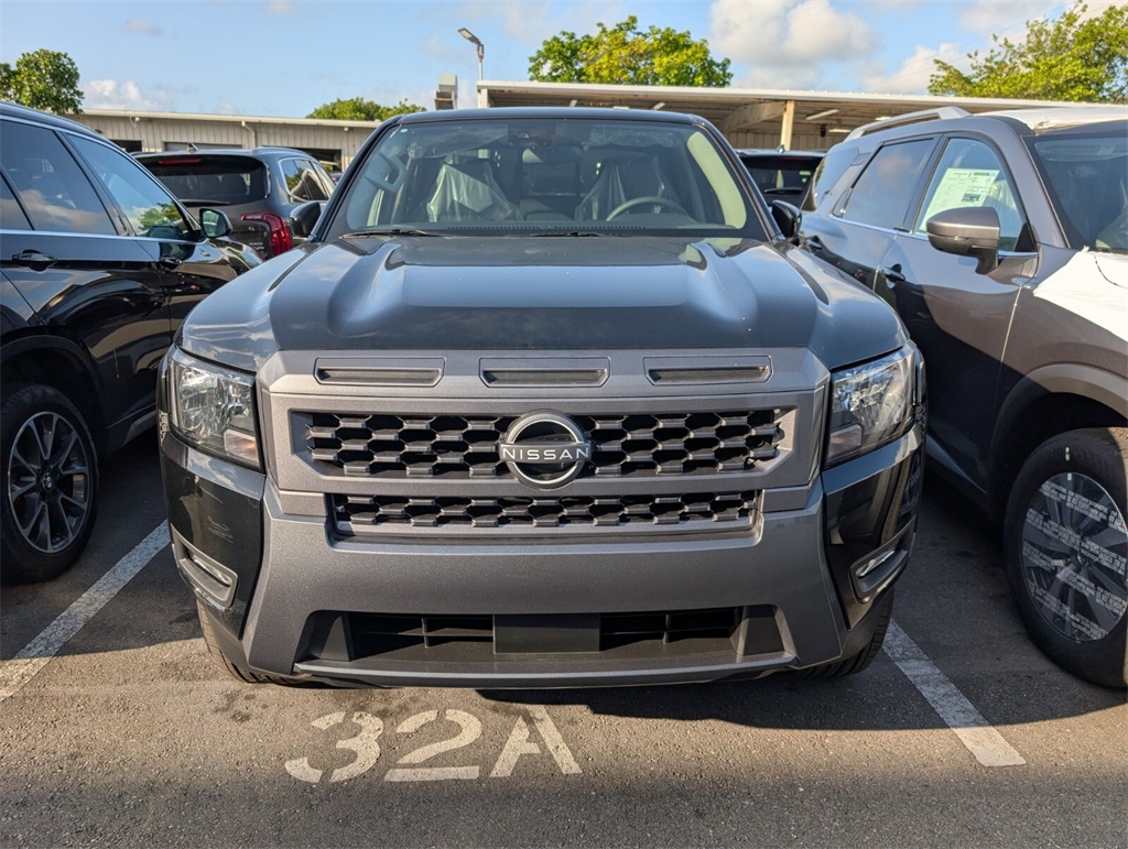 2025 Nissan Frontier Crew Cab SV photo 3