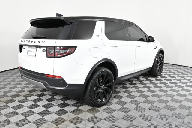 2022 Land Rover Discovery Sport SE photo 8