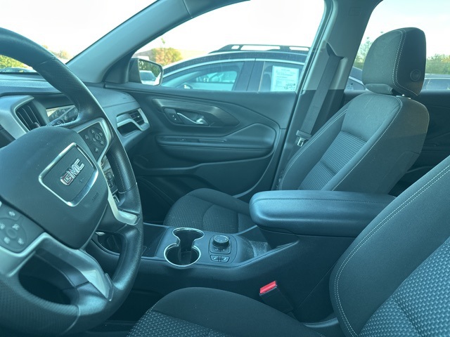2022 Gmc Terrain SLE photo 4