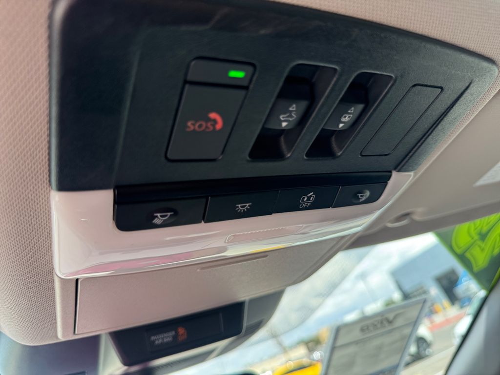 2023 Nissan Rogue SL photo 27
