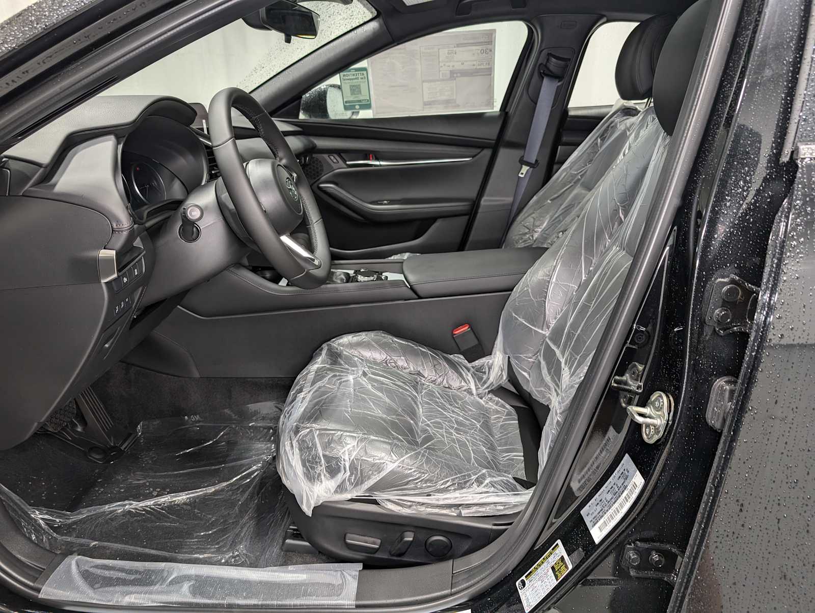 2025 Mazda Mazda3 Hatchback 2.5 s Preferred photo 2
