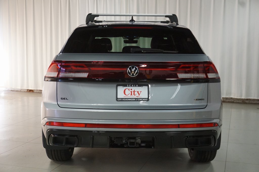 2026 Volkswagen Atlas Cross Sport SEL R-Line photo 5