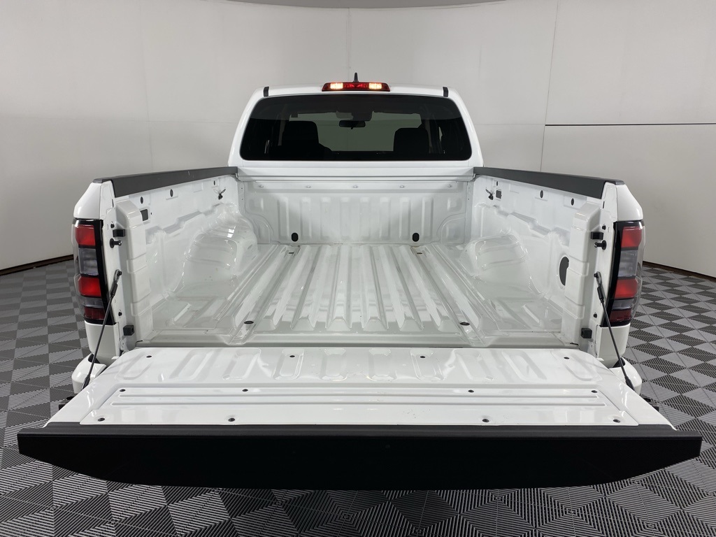 2025 Nissan Frontier SV photo 21