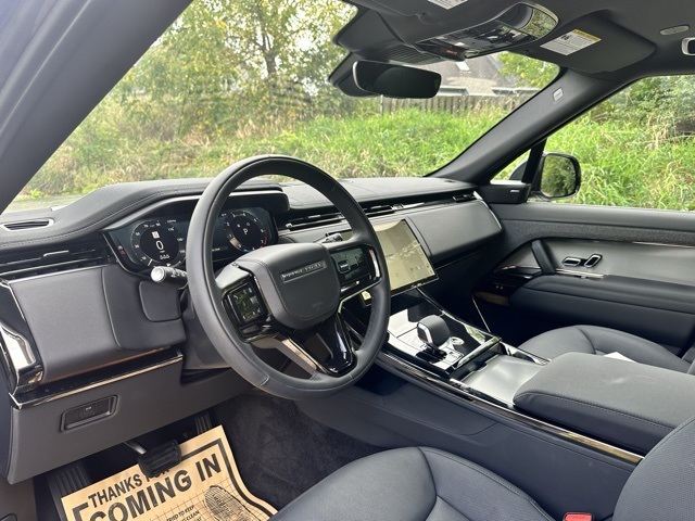 2025 Land Rover Range Rover Sport SE photo 12