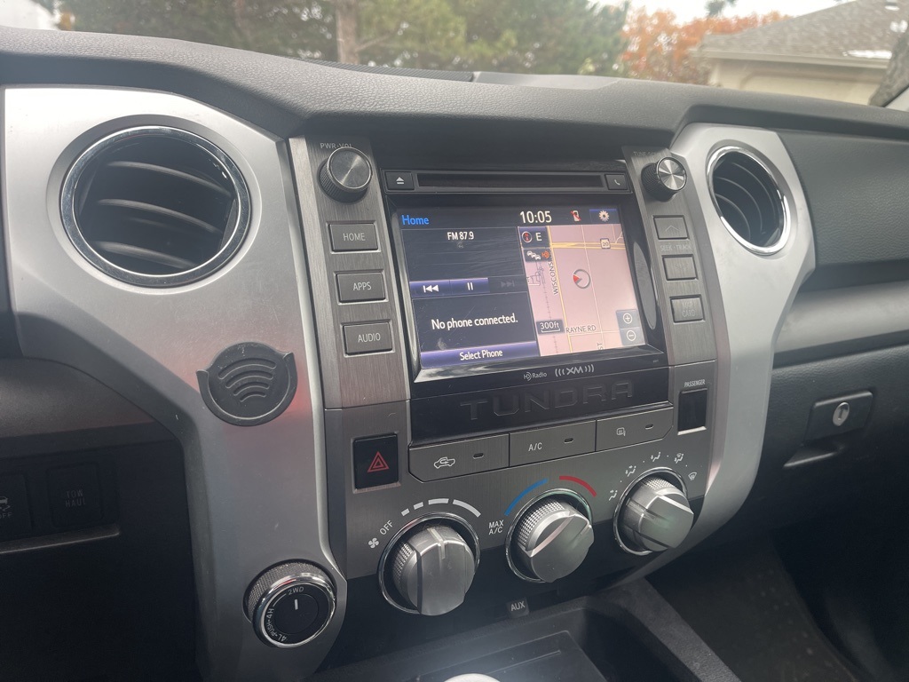 2015 Toyota Tundra SR5 Grade photo 2