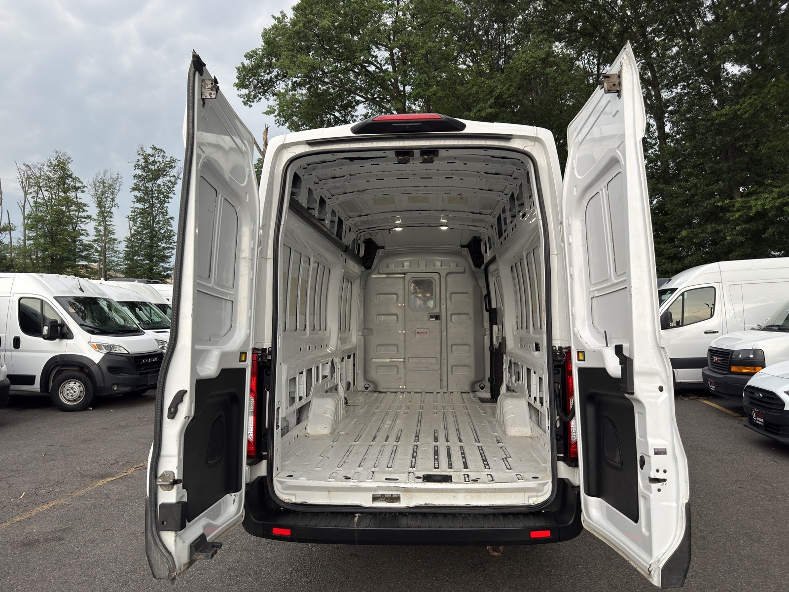 2023 Ford Transit Cargo Van photo 7