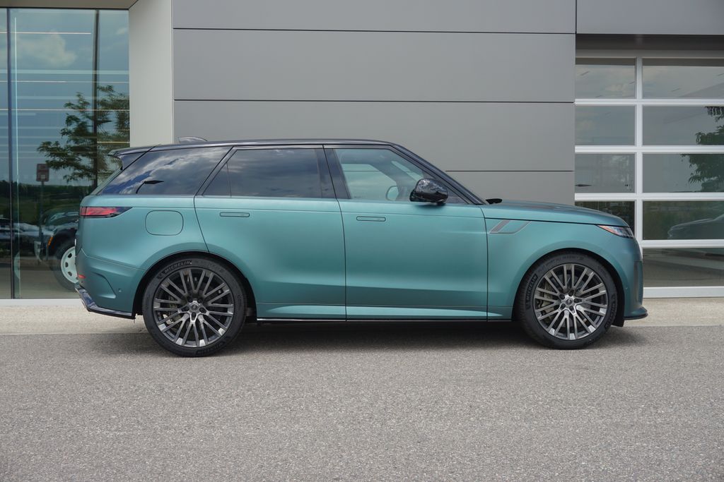 2025 Land Rover Range Rover Sport photo 7