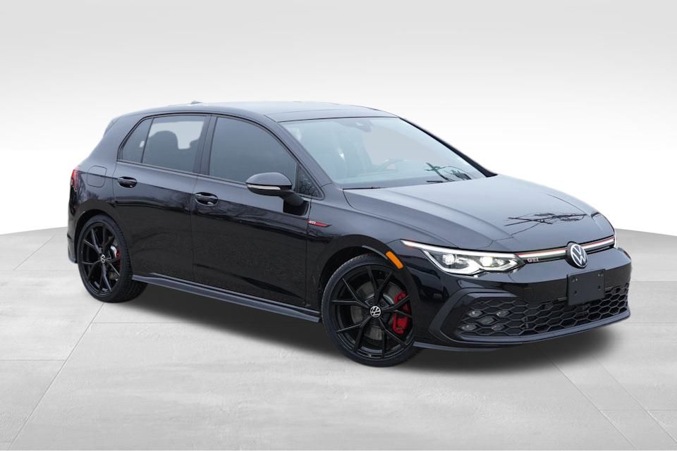 2024 Volkswagen Golf GTI SE's photo