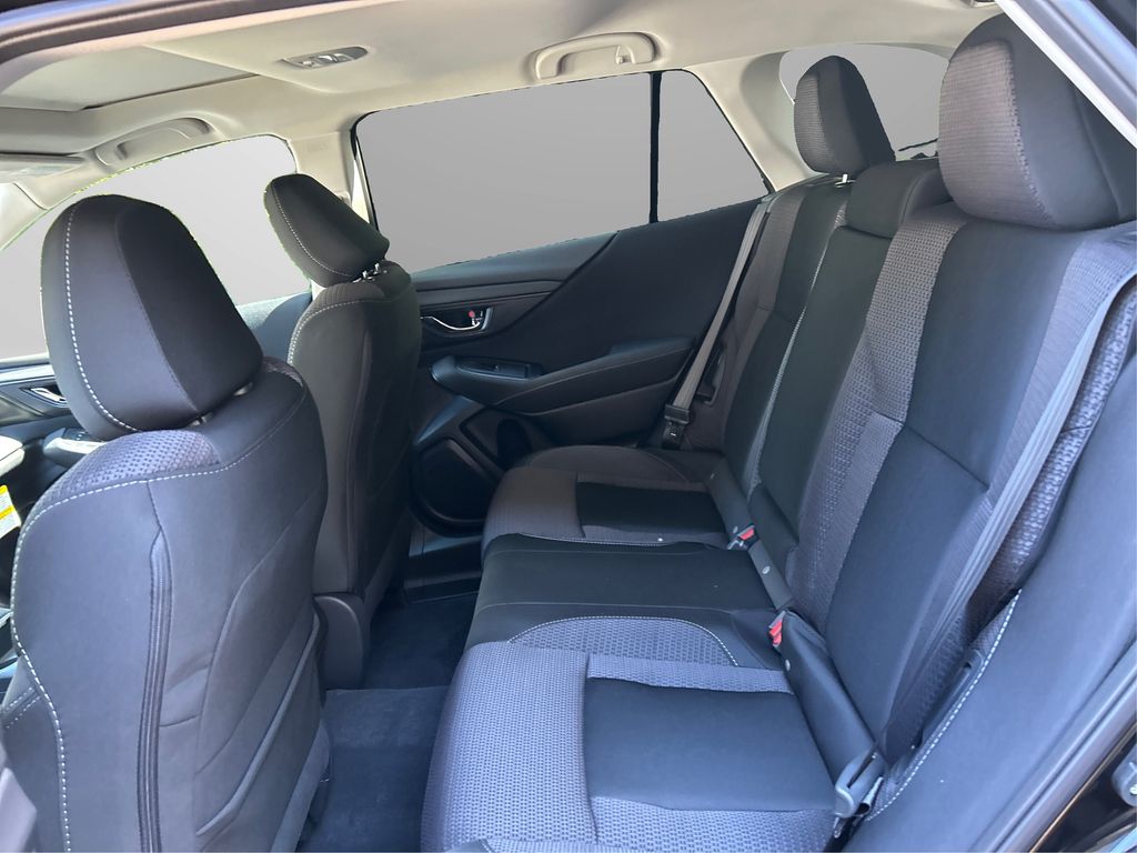 2025 Subaru Outback Premium photo 9