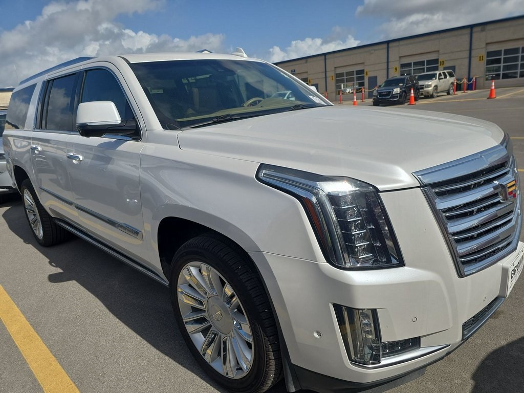 2019 Cadillac Escalade ESV Platinum photo 2