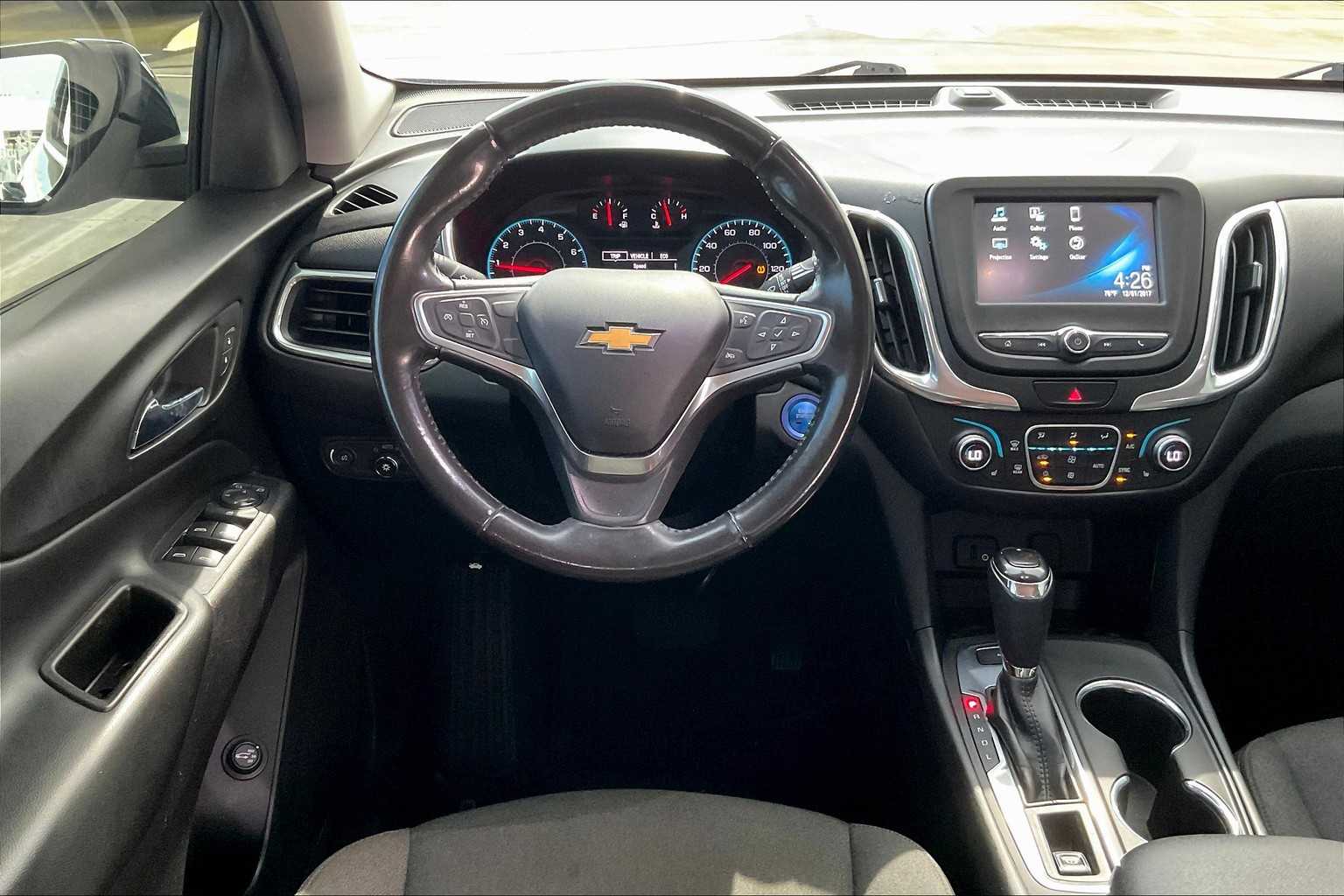 2018 Chevrolet Equinox LT photo 5