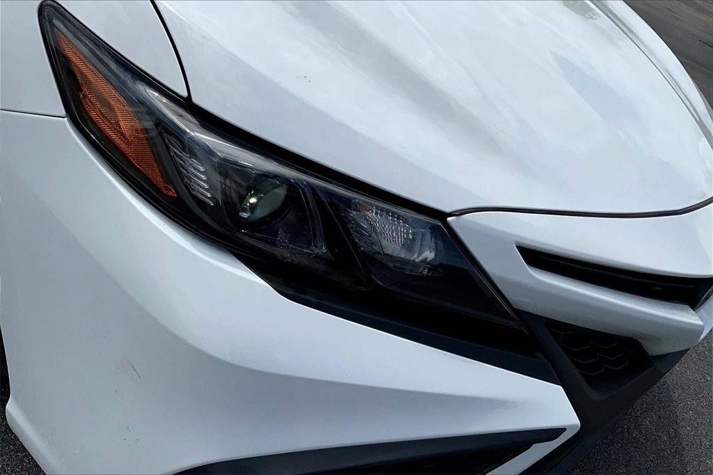 2021 Toyota Camry SE photo 27