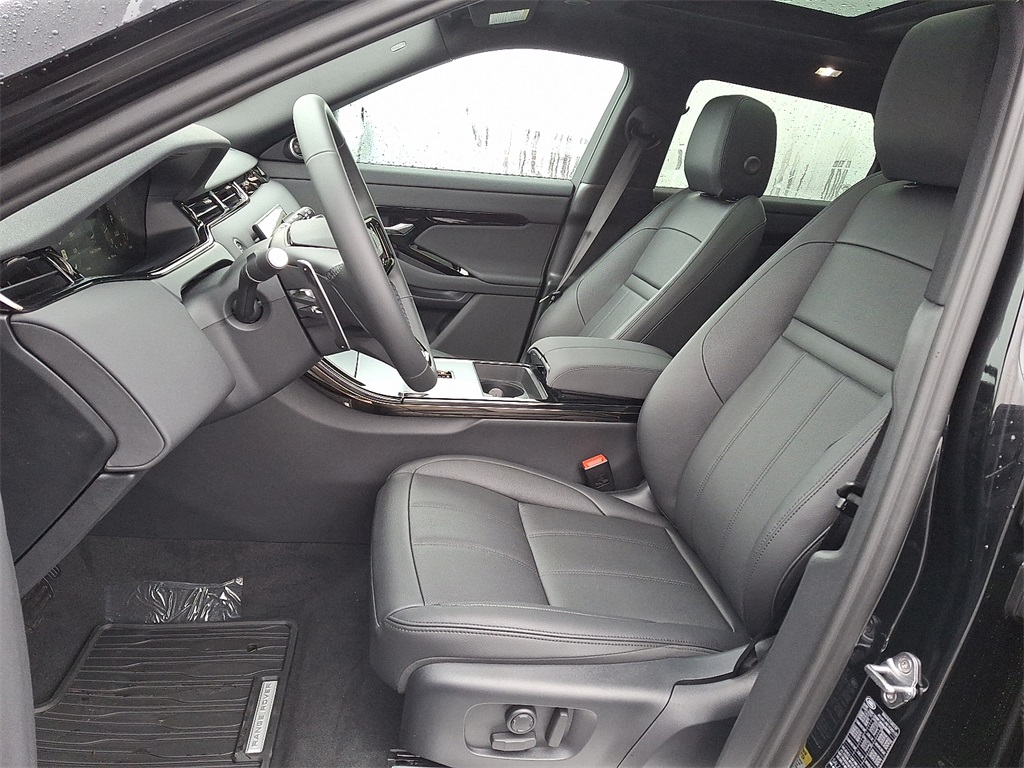 2025 Land Rover Range Rover Evoque S photo 7