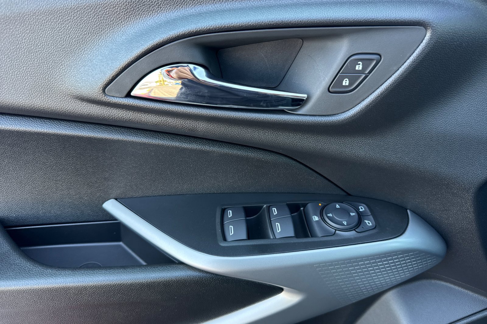 2026 Chevrolet Trax photo 11
