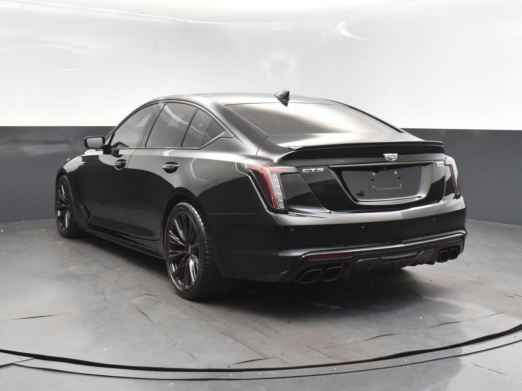 2024 Cadillac CT5 V photo 5