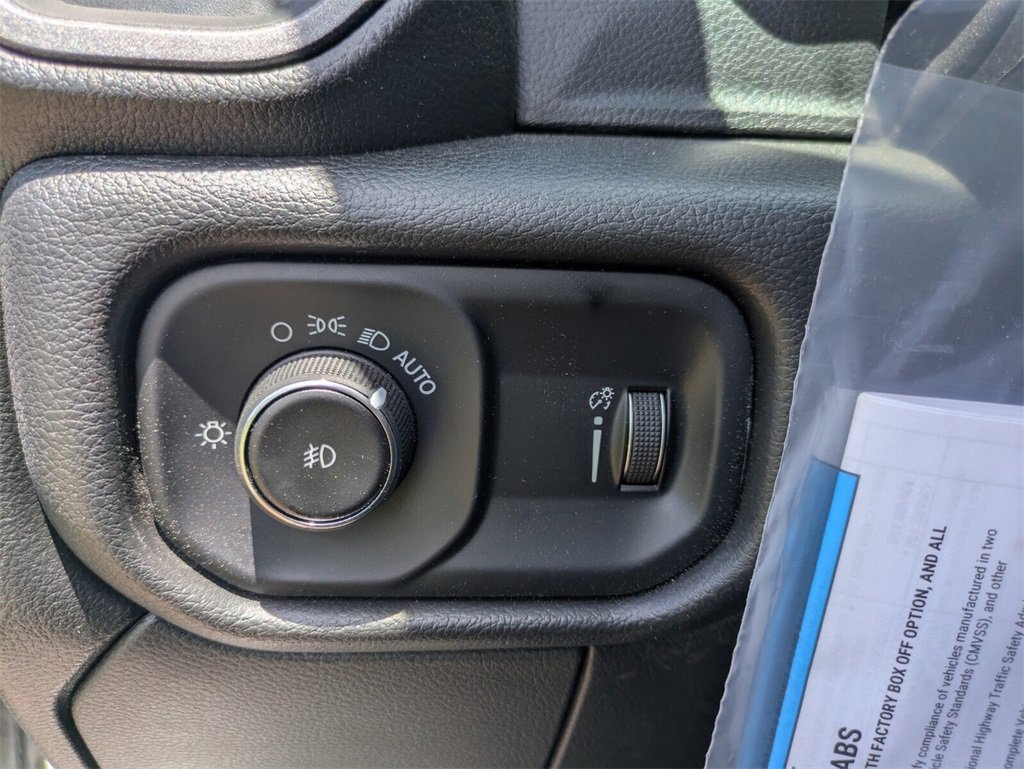 2025 Ram 3500 Tradesman photo 18