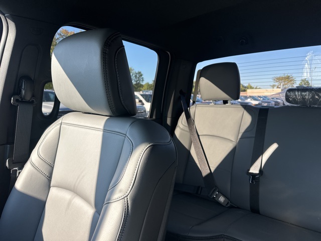 2025 Ram 2500 Tradesman photo 9