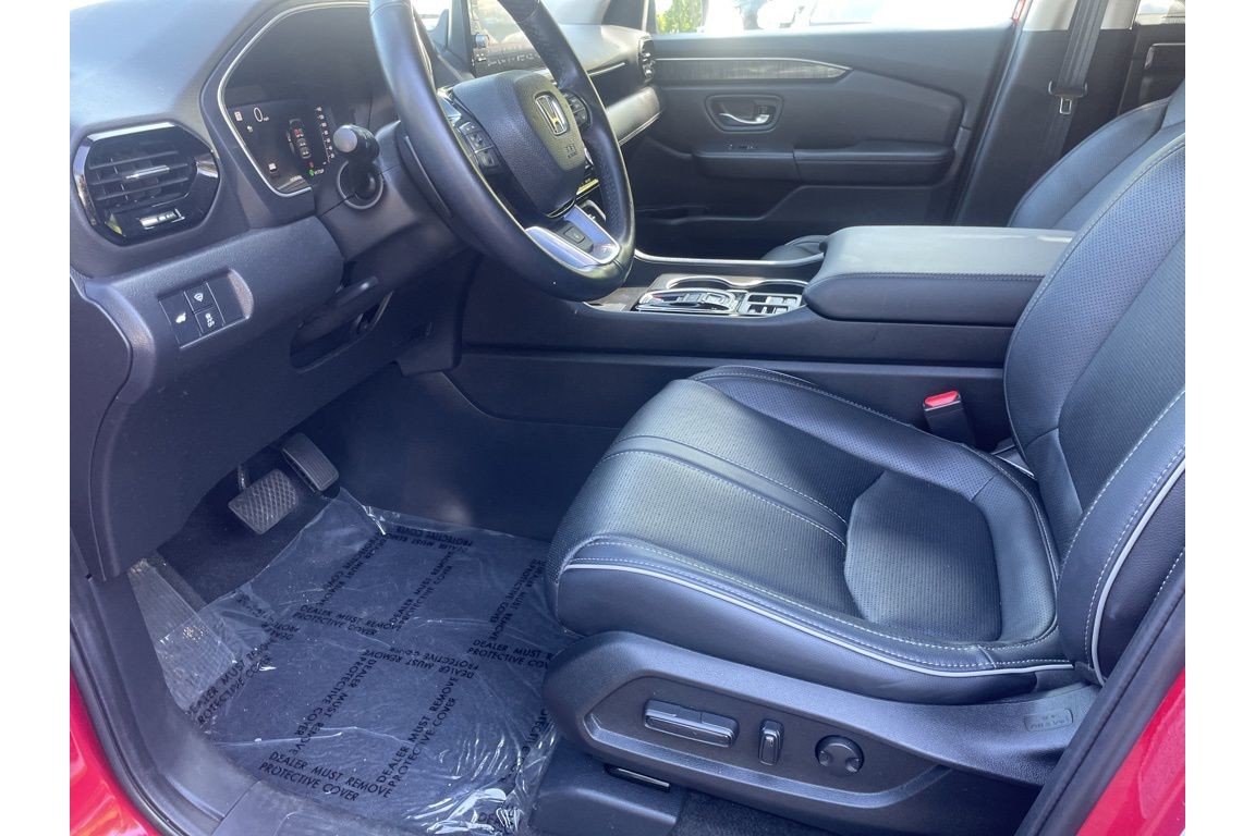 2023 Honda Pilot Elite photo 2