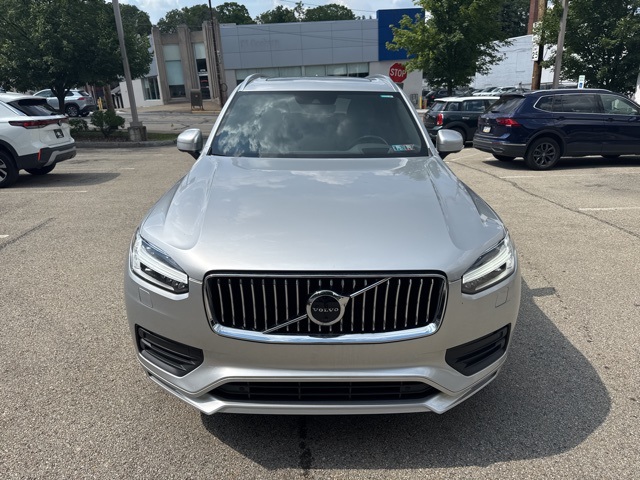 2020 Volvo XC90 T6 Momentum photo 2