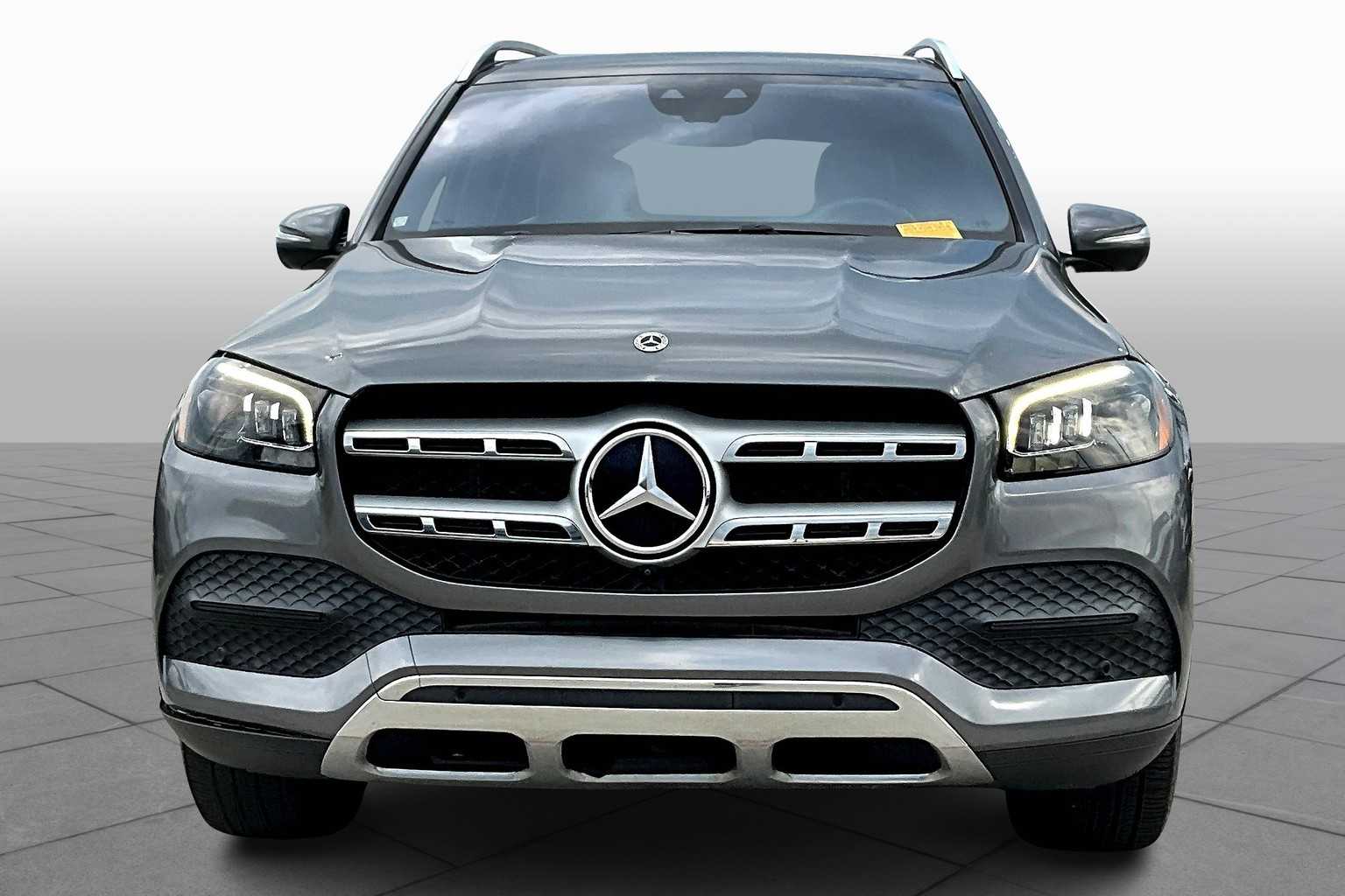 2022 Mercedes Benz GLS 450 4MATIC photo 3