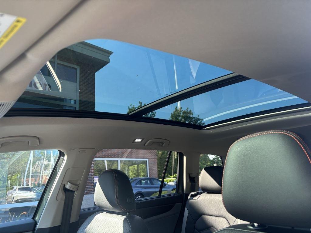 2025 Volkswagen Atlas Peak Edition SE photo 13