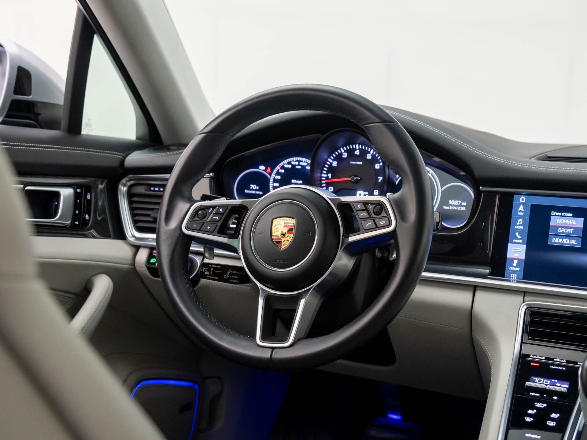 2020 Porsche Panamera 4 photo 12