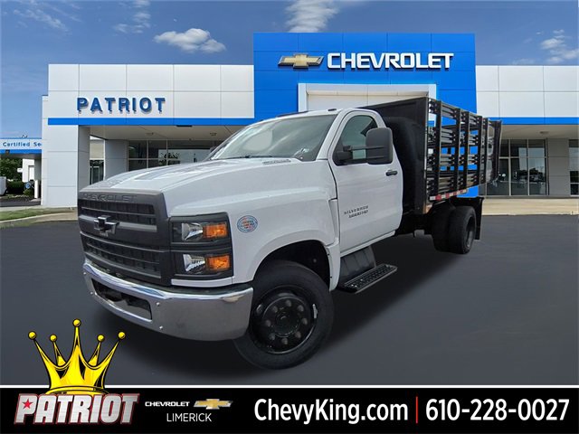 2024 Chevrolet Silverado 4500 Medium Duty Chassis Cab Work Truck's photo