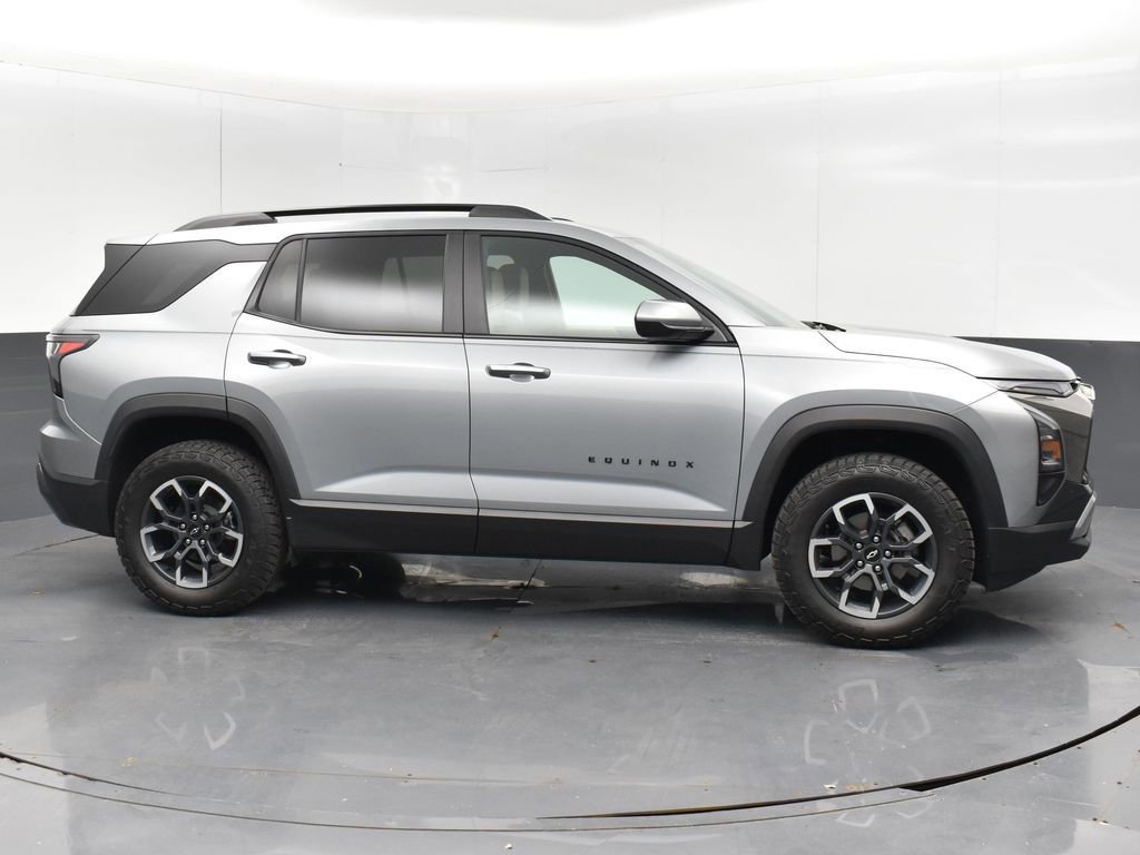 2025 Chevrolet Equinox ACTIV photo 3