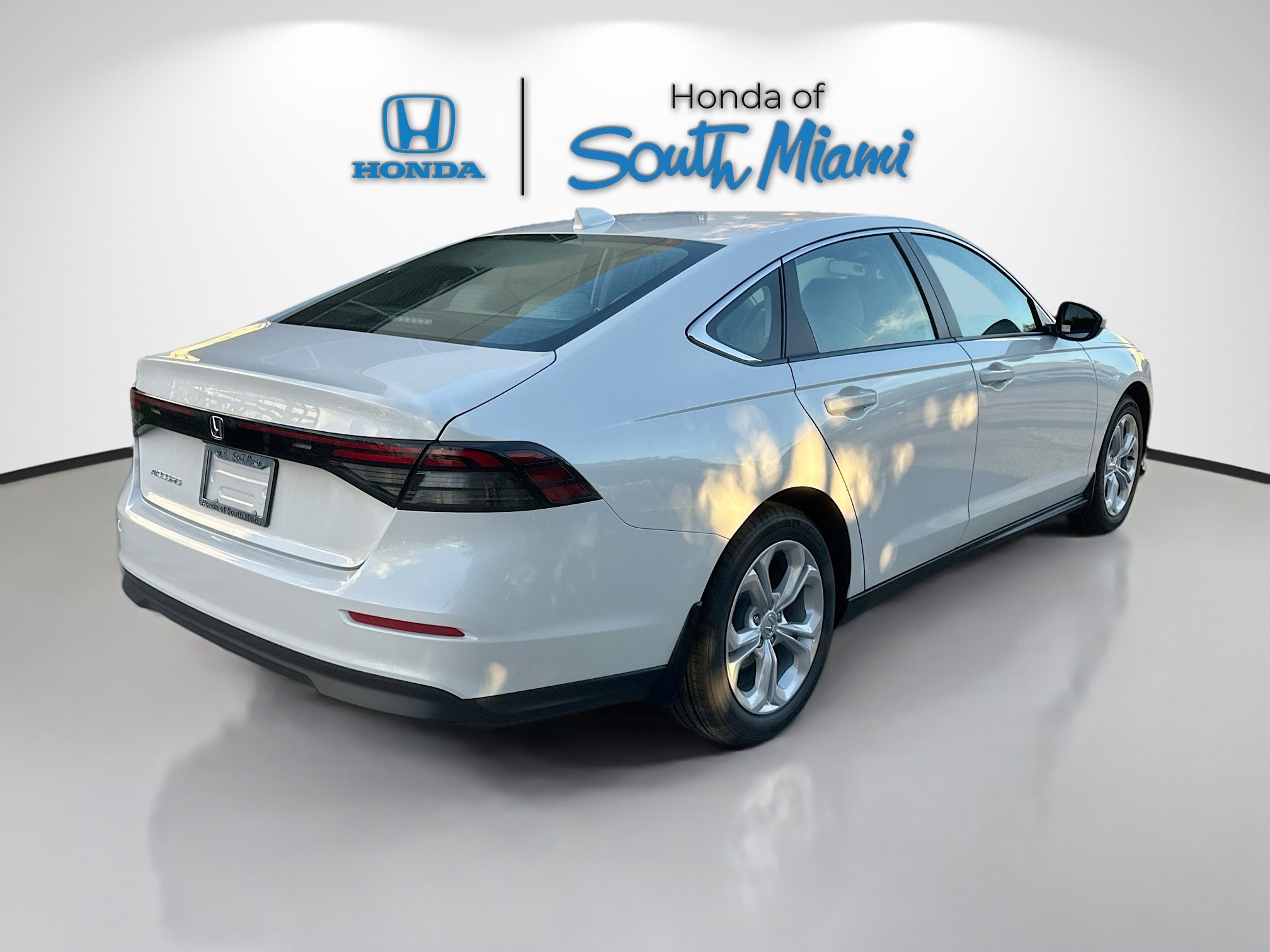 2025 Honda Accord LX photo 4