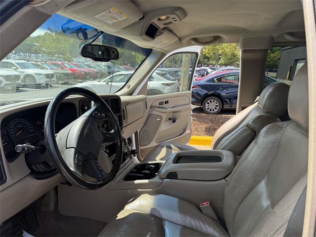 2003 Chevrolet Silverado 2500HD LT photo 2